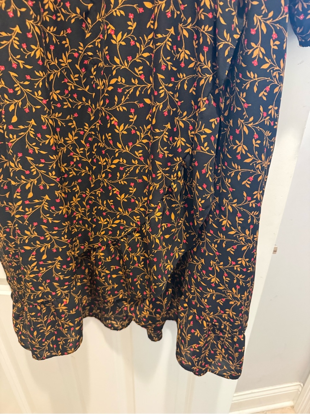 Old Navy Brown Floral Midi Dress with V-Neck - Picture 4 of 4